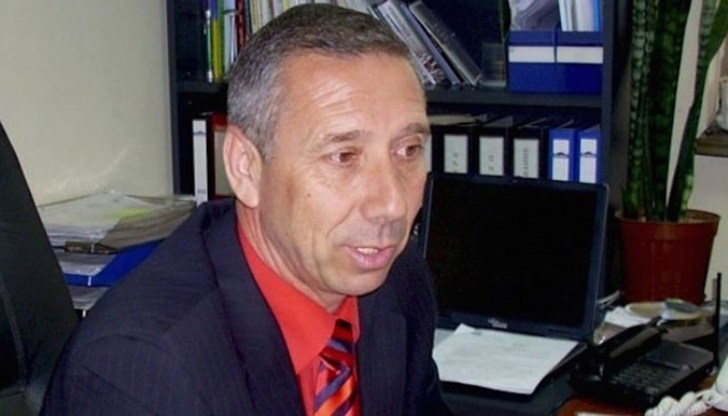 В късния следобед Башев беше пуснат, даже успя и да гласува