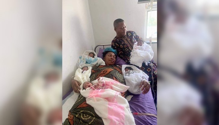 Бебета са родени секцио на 6 ноември