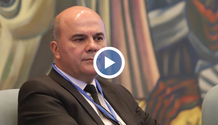 Майките на деца с увреждания и социалните работници настояват за това