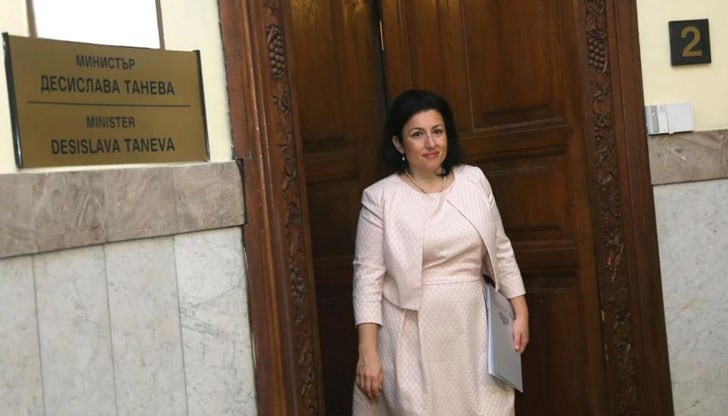 Не е ясно защо сходни сделки са оценени по различен начин - едните като изрядни, другите - като ощетяващи държавата Не е ясно защо сходни сделки са оценени по различен начин - едните като изрядни, другите - като ощетяващи държавата