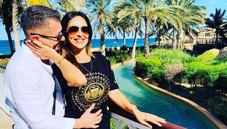 Двойката е отседнала в луксозния хотел "Shangri-La Al Husn" в Мускат - столицата на султаната Оман