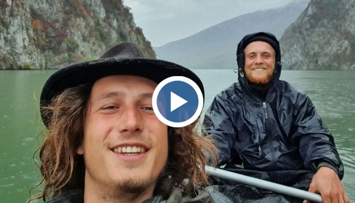 Авантюристите стигнаха до Русе, оставяйки около 2100 километра зад гърба си и нощувайки главно на палатка