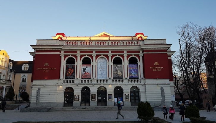 В представлението има хумор, театър, пантомима, както и сериозен балет В представлението има хумор, театър, пантомима, както и сериозен балет