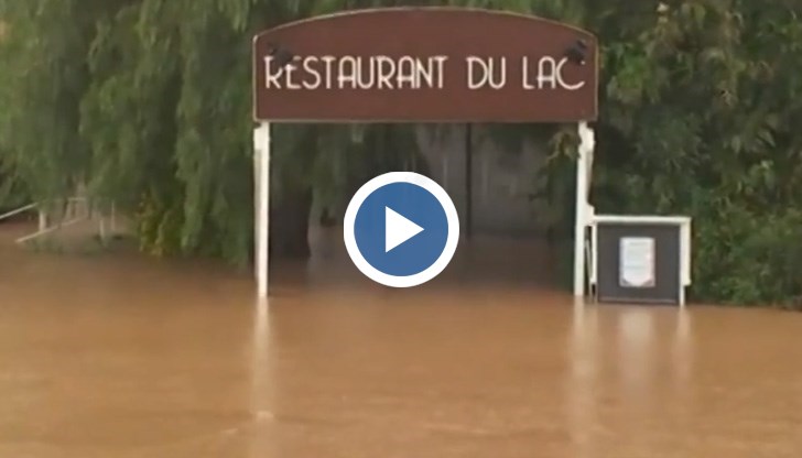 В югоизточните райони на страната беше обявен червен код за екстремни природни явления