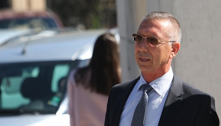 Обвиненията срещу Ахмед Башев са, че е работил в полза на един от кандидатите за кметове