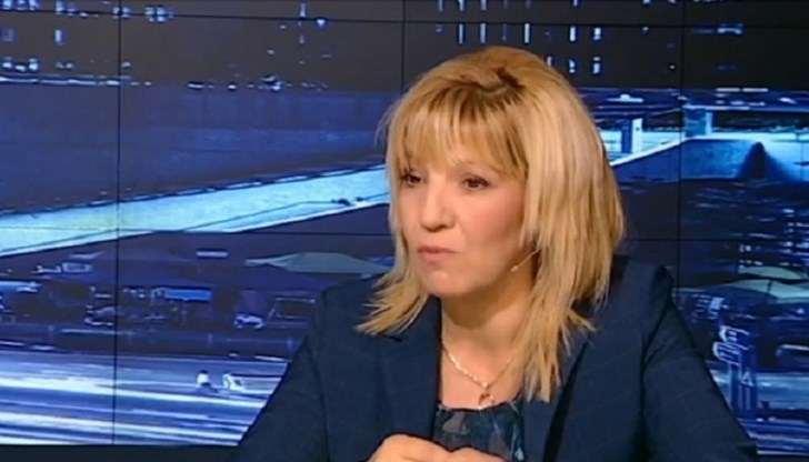 Захариева каза също, че има интерес към учителската професия, но все още липсват кадри в определени специалности