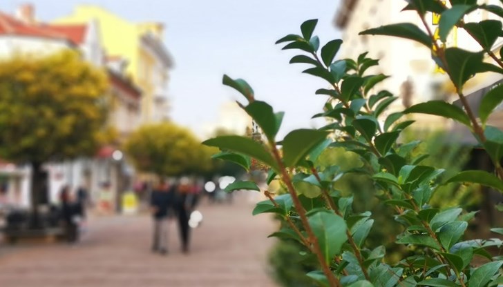 Преди обяд, на места главно в източните райони, все още ще има превалявания от дъжд Преди обяд, на места главно в източните райони, все още ще има превалявания от дъжд