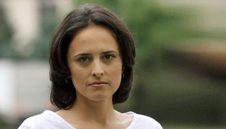 На хората вече не им се мисли, не се замислят и не си задават въпроси