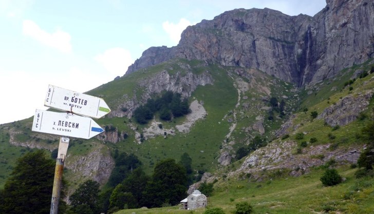 Екипи на ПСС са провели спасителна акция в района на Централен Балкан Екипи на ПСС са провели спасителна акция в района на Централен Балкан