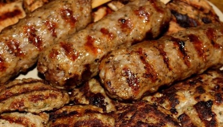 В Селеметя раздават кебапчета В Селеметя раздават кебапчета