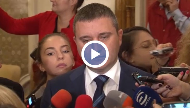 След което си тръгна, за да не отговаря на неудобни въпроси