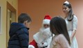 Дядо Коледа зарадва децата на служители от МВР - Русе
