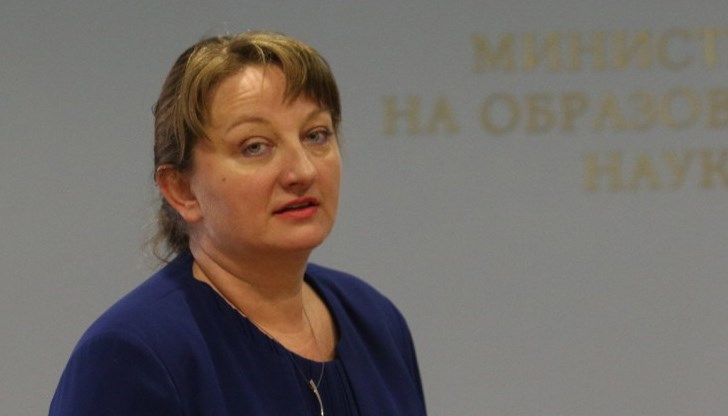 За трета поредна година майчинските остават замразени на 380 лева За трета поредна година майчинските остават замразени на 380 лева