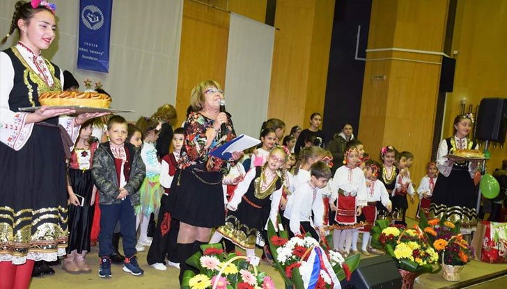 Русенската публика се наслади на истинско етно-пиршество за сетивата