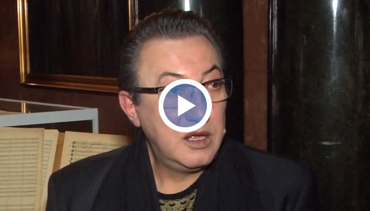 На безценните партитури Николай Стоянов попаднал случайно