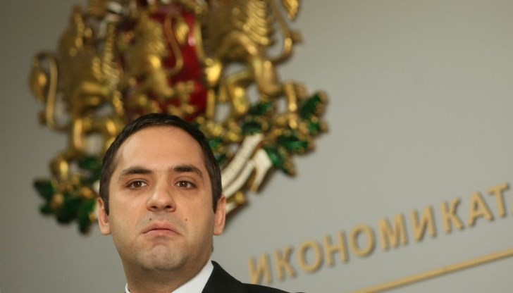 Емил Караниколов: Предлагаме на съседи да се обединим за производство на коли на бъдещето