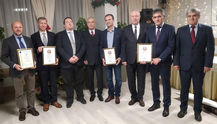 Русенската фирма спечели безапелационно приза за най-бързо развиваща се финансово компания за 2019 година