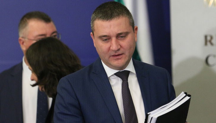 Разминаването между заложените на хартия бюджетни параметри и реалното им изпълнение показва за пореден път порочния начин, по който се пише основният финансов закон на страната Разминаването между заложените на хартия бюджетни параметри и реалното им изпълнение показва за пореден път порочния начин, по който се пише основният финансов закон на страната