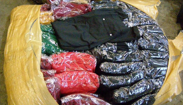 Те са били в автобус с турска регистрация, който е пътувал от Турция за Румъния Те са били в автобус с турска регистрация, който е пътувал от Турция за Румъния