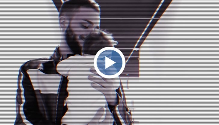 Амая е част от новия проект на татко си, излязъл само преди броени часове, който носи заглавието "Благодаря ти"