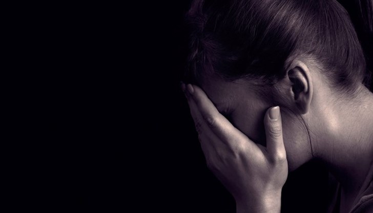 "Съпругът" ѝ я принуждава да проституира в чужбина