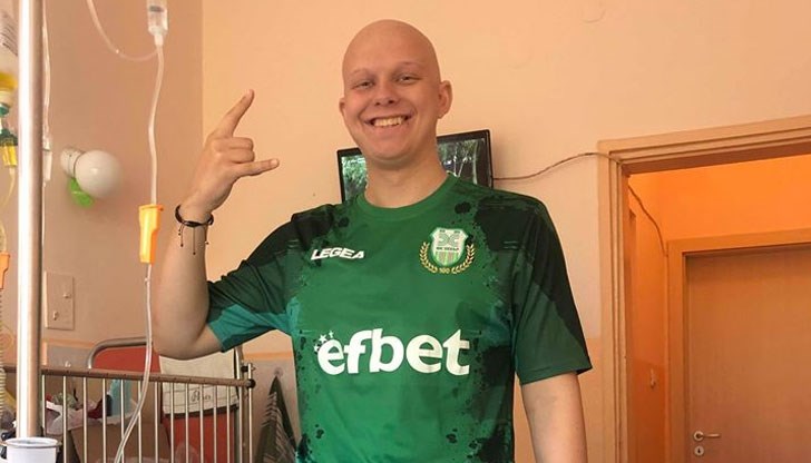 19-годишният младеж вече е в чужбина, където лекарите търсят най-подходящия метод за лечение на онкологичното му заболяване 19-годишният младеж вече е в чужбина, където лекарите търсят най-подходящия метод за лечение на онкологичното му заболяване