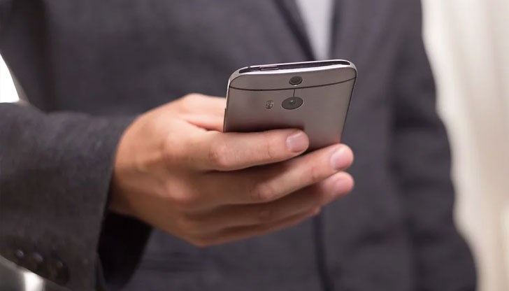 Много често, различни сайтове се „маскират“ като игри или анкети и обещават награда на потребителите, ако предоставят личните си данни или минимална сума за участие, алармират от телекома Много често, различни сайтове се „маскират“ като игри или анкети и обещават награда на потребителите, ако предоставят личните си данни или минимална сума за участие, алармират от телекома