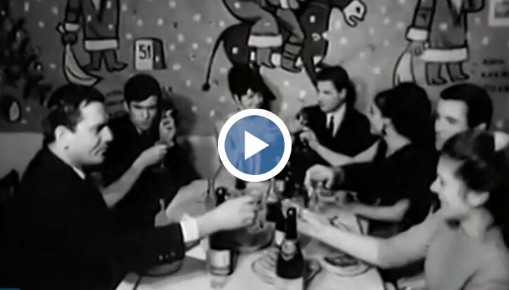 Тогава вместо Дядо Коледа подаръците раздаваше Дядо Мраз