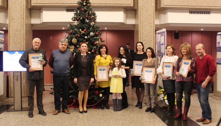 Церемонията бе в Доходно здание