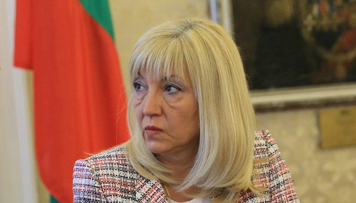 Според Петя Аврамова с тези мерки ще се осигури достатъчно вода