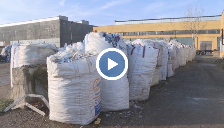 "Домакини" на отпадъчна пластмаса се притесняват от екологична катастрофа