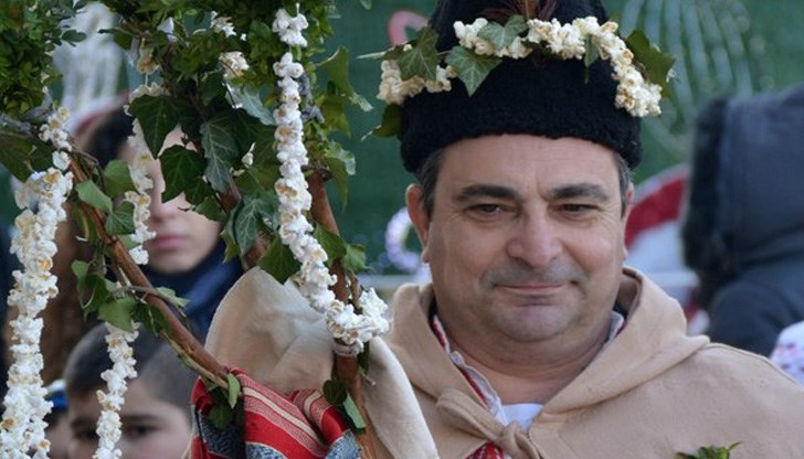 Коледарите ще преминат по два лъча