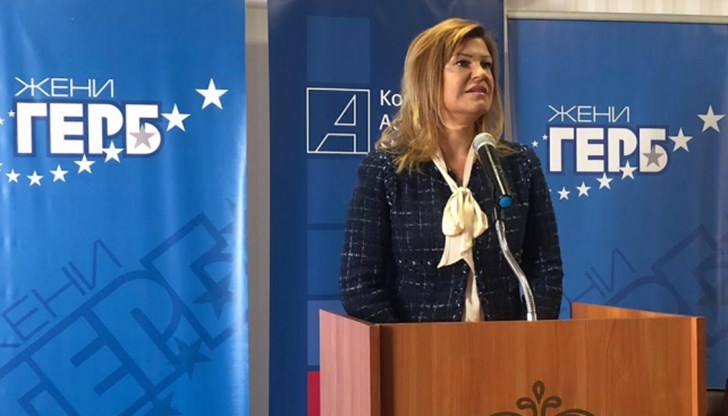 Правителството трябва да освободи от поста областен управител на Перник Ирена Соколова заради кризата с водата в града Правителството трябва да освободи от поста областен управител на Перник Ирена Соколова заради кризата с водата в града