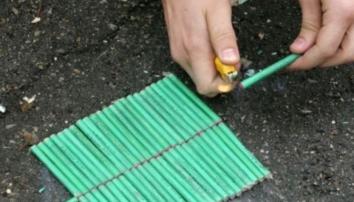 Забранява се използването на взривни вещества, стрелба с огнестрелно оръжие, въздушни пушки и други действия, които нарушават спокойствието или създават опасност за живота и здравето на гражданите, гласи заповед на кмета Забранява се използването на взривни вещества, стрелба с огнестрелно оръжие, въздушни пушки и други действия, които нарушават спокойствието или създават опасност за живота и здравето на гражданите, гласи заповед на кмета