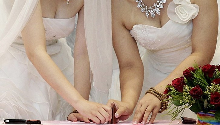 Върховният административен съд потвърди решение на Административен съд София град и окончателно отказа регистрация в ГРАО на брак на двойка от женски род