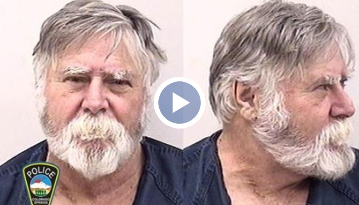 После седнал в кафене и зачакал полицията