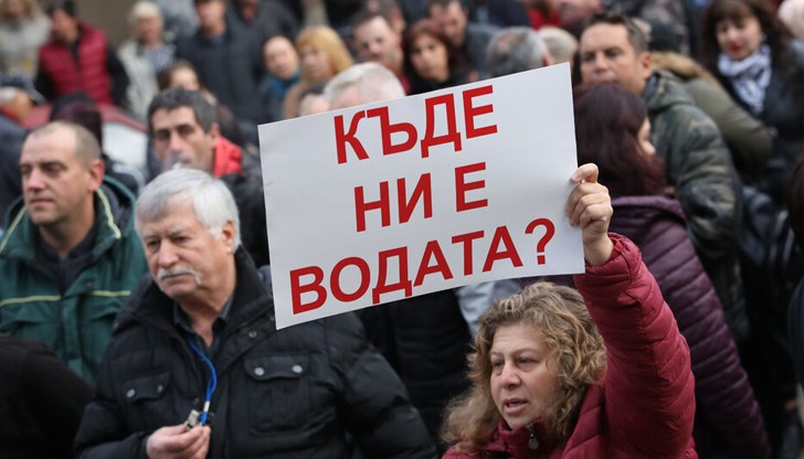 След шествието ще бъде отслужен молебен за преодоляване на безводието След шествието ще бъде отслужен молебен за преодоляване на безводието