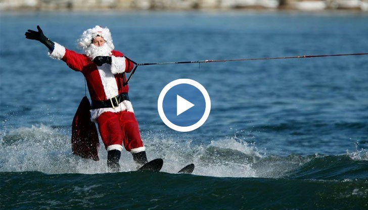 Дядо Коледа кара водни ски, Коледа по бански в Австралия ...