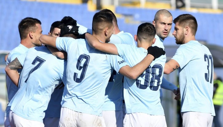 Шефовете на клуба и треньорът Людмил Киров ще се срещнат с кмета на града Пенчо Милков Шефовете на клуба и треньорът Людмил Киров ще се срещнат с кмета на града Пенчо Милков