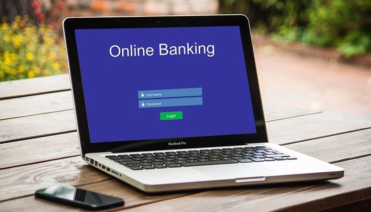 Българската народна банка публикува днес на своята интернет страница "Основни съвети как да се защитите при избор на услуги за онлайн или мобилно банкиране