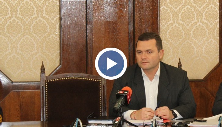 Но сега русенци трябва да знаят, че да гориш гуми, да гориш плоскости от ПДЧ, платове, е вредно за децата им, вредно е за тях