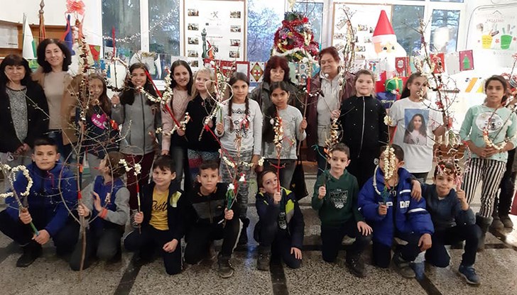 Коледната магия неусетно започна да завладява жителите на Долна Студена