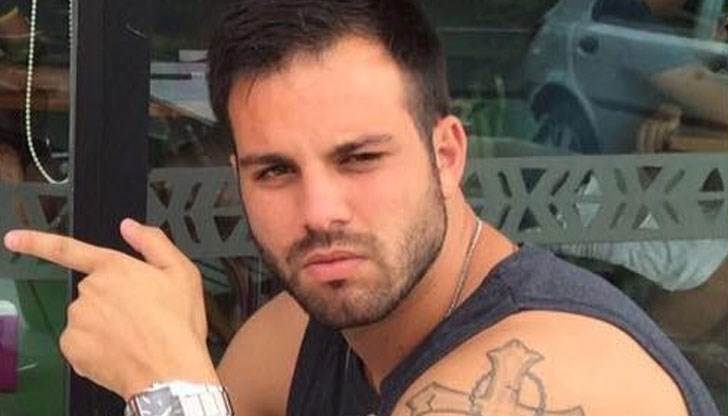 26-годишният страж идва от новака в Югозпадната трета лига ФК Кюстендил 26-годишният страж идва от новака в Югозпадната трета лига ФК Кюстендил