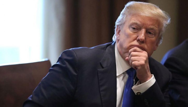 Вотът се очаква по-късно тази вечер, като най-вероятно депутатите ще гласуват "за" свалянето на държавния глава от поста Вотът се очаква по-късно тази вечер, като най-вероятно депутатите ще гласуват "за" свалянето на държавния глава от поста