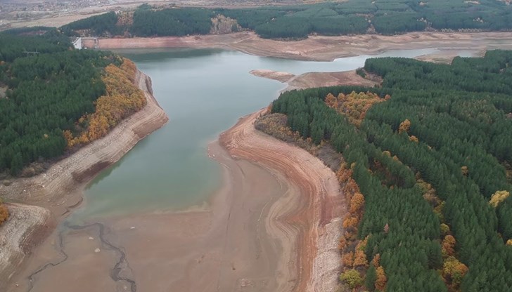 Николай Нанков: Това ще доведе до по-добро качество на водата и от мъртвия обем на язовир "Студена" Николай Нанков: Това ще доведе до по-добро качество на водата и от мъртвия обем на язовир "Студена"
