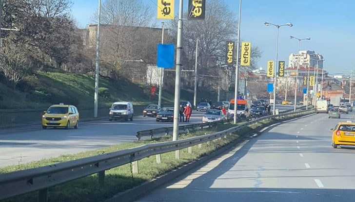 Ударили са се Мерцедес и БМВ