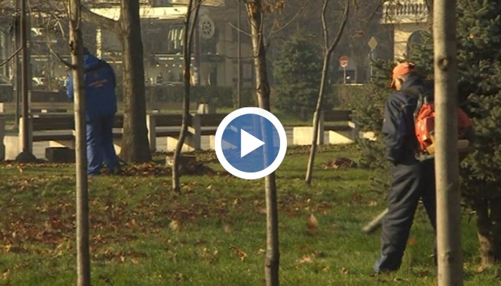 В момента почасовата ставка се изчислява чисто математически