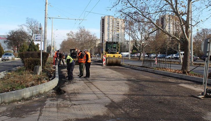 Завършват трасето от Mall Rousse до "Олимпа" до тази сряда Завършват трасето от Mall Rousse до "Олимпа" до тази сряда