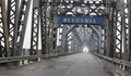 Хванаха млада жена с 5-годишно дете на Дунав мост с фалшиви документи