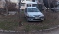 Паркиране в зелените площи